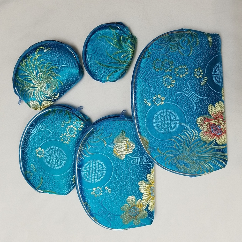 Asian inspired graduated sized bags NWOT